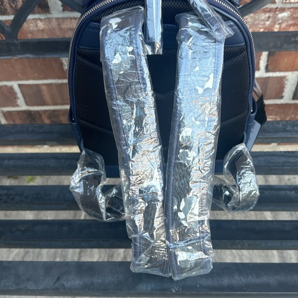 MCM Stark Floral backpack with dust bag NWT AUTHENTIC - Picture 5 of 12